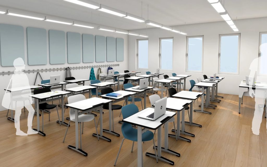 Mirplay School High School classroom