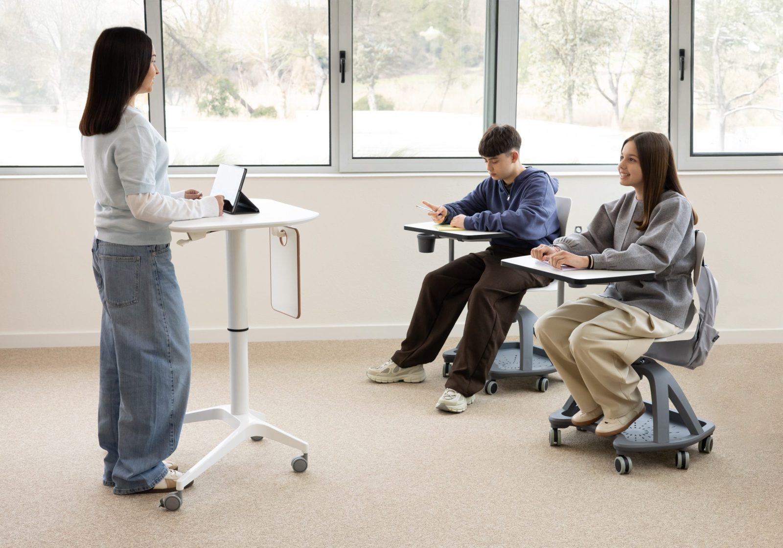School furniture for secondary schools: classrooms designed for teenagers