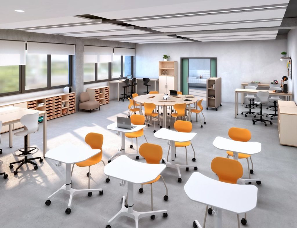 Mirplay School STEAM classroom